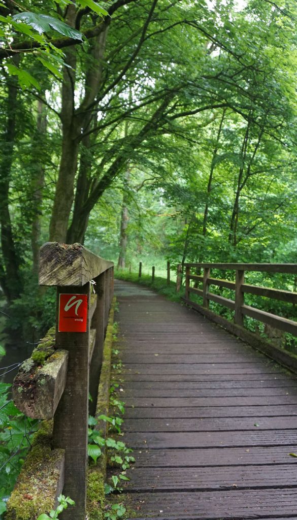 Holzbrücke auf dem neanderlandsteig